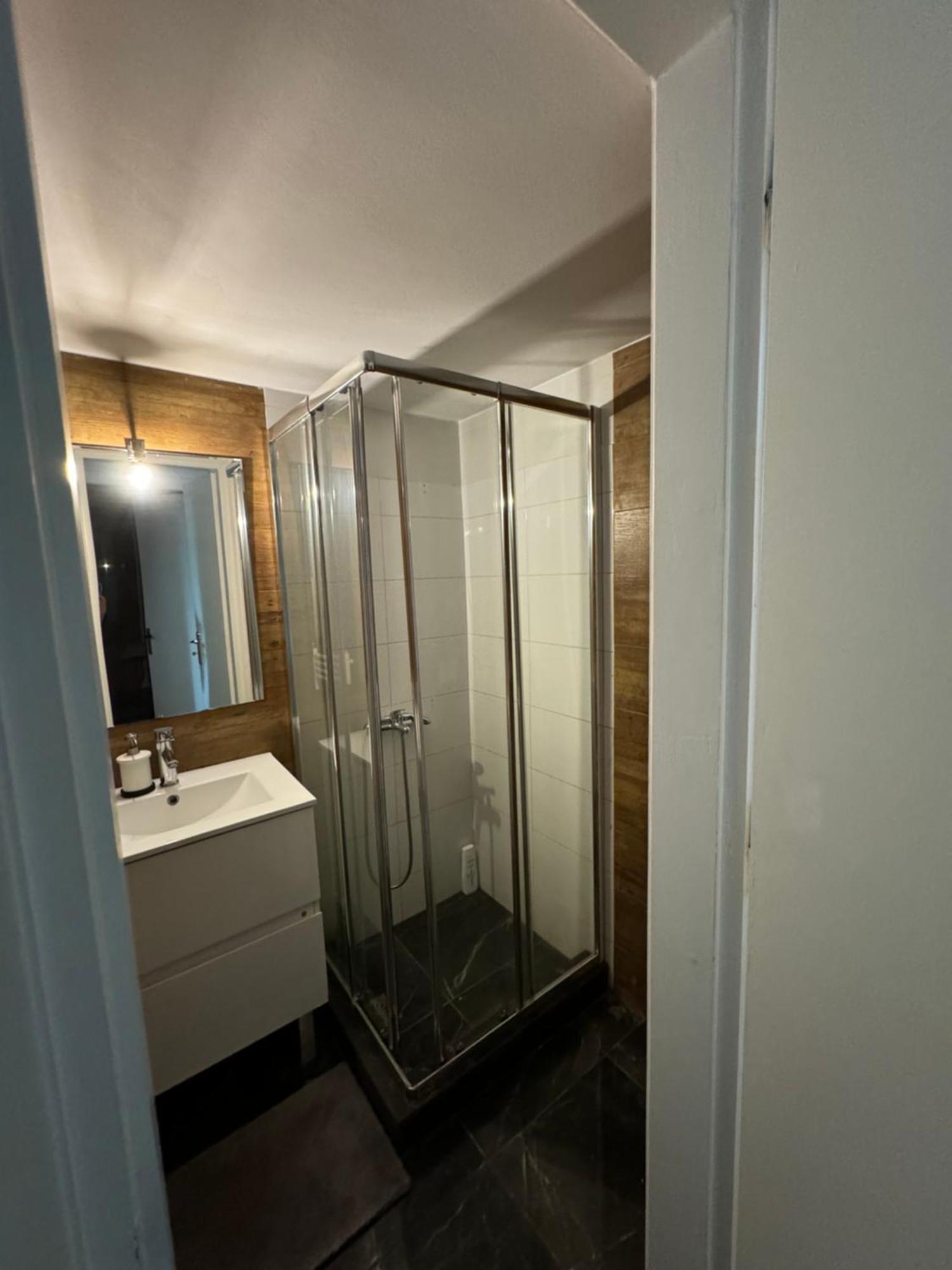 Plaka Quiet Apartment Афіни Екстер'єр фото